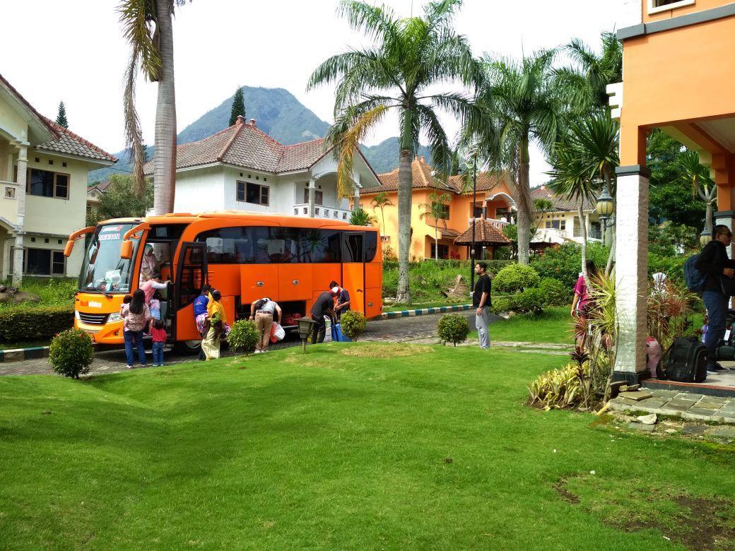 Villa Batu Malang Extérieur photo